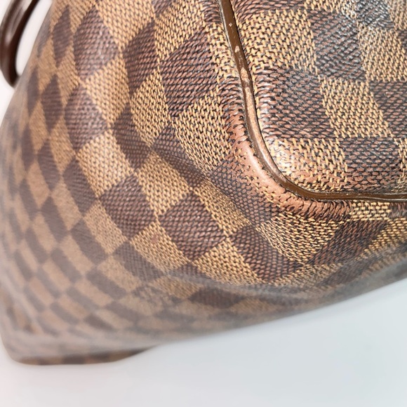 ($1000) Louis Vuitton Speedy 35 in Damier Ebene - Picture 7 of 10